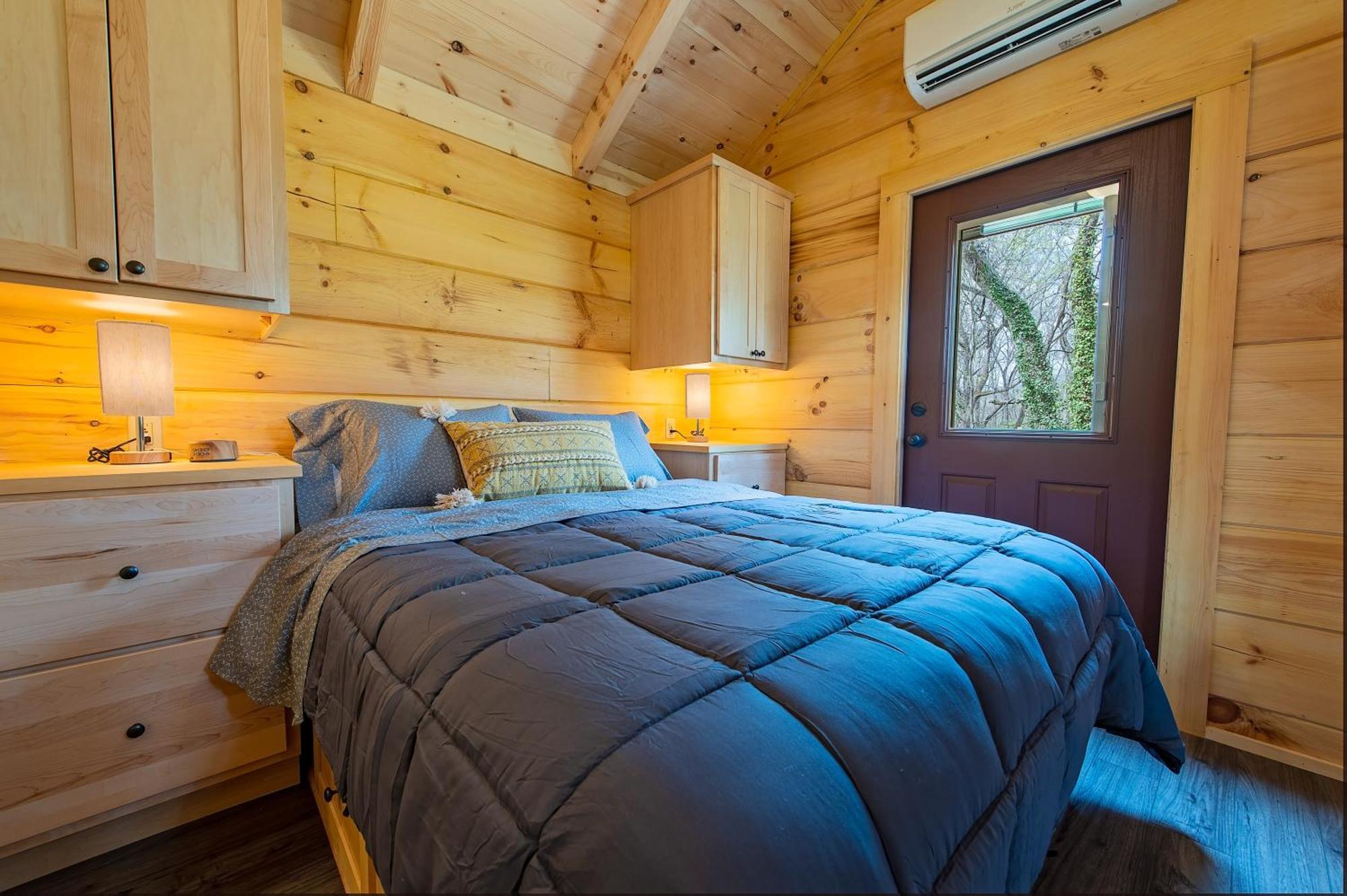 Jake Cabin Luxury Hot Tub Cabin Near Downtown チャタヌーガ エクステリア 写真