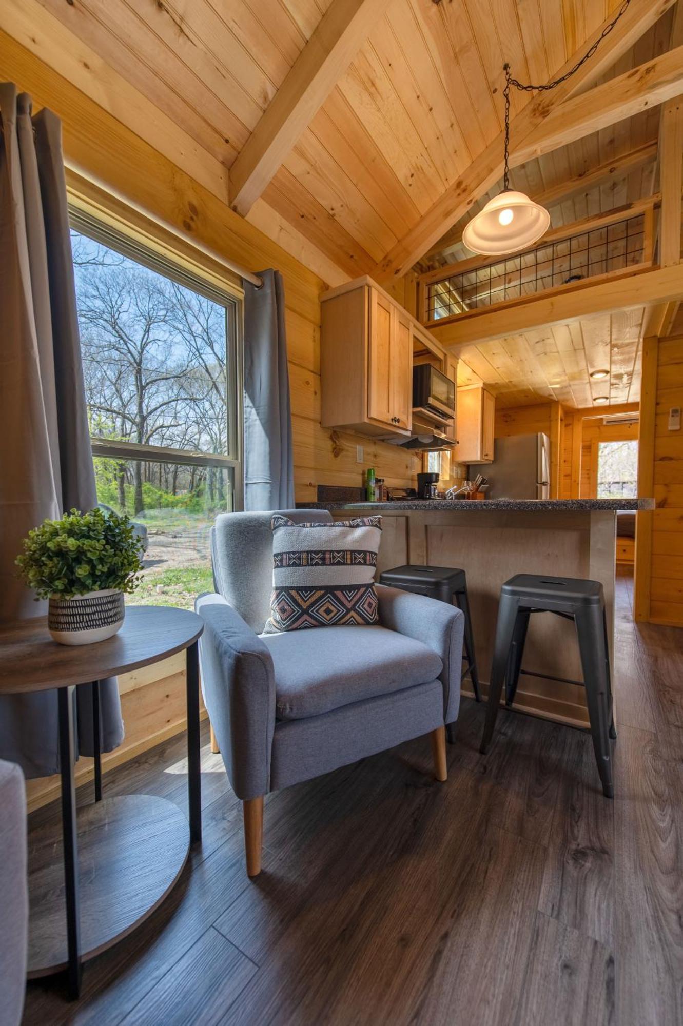 Jake Cabin Luxury Hot Tub Cabin Near Downtown チャタヌーガ エクステリア 写真