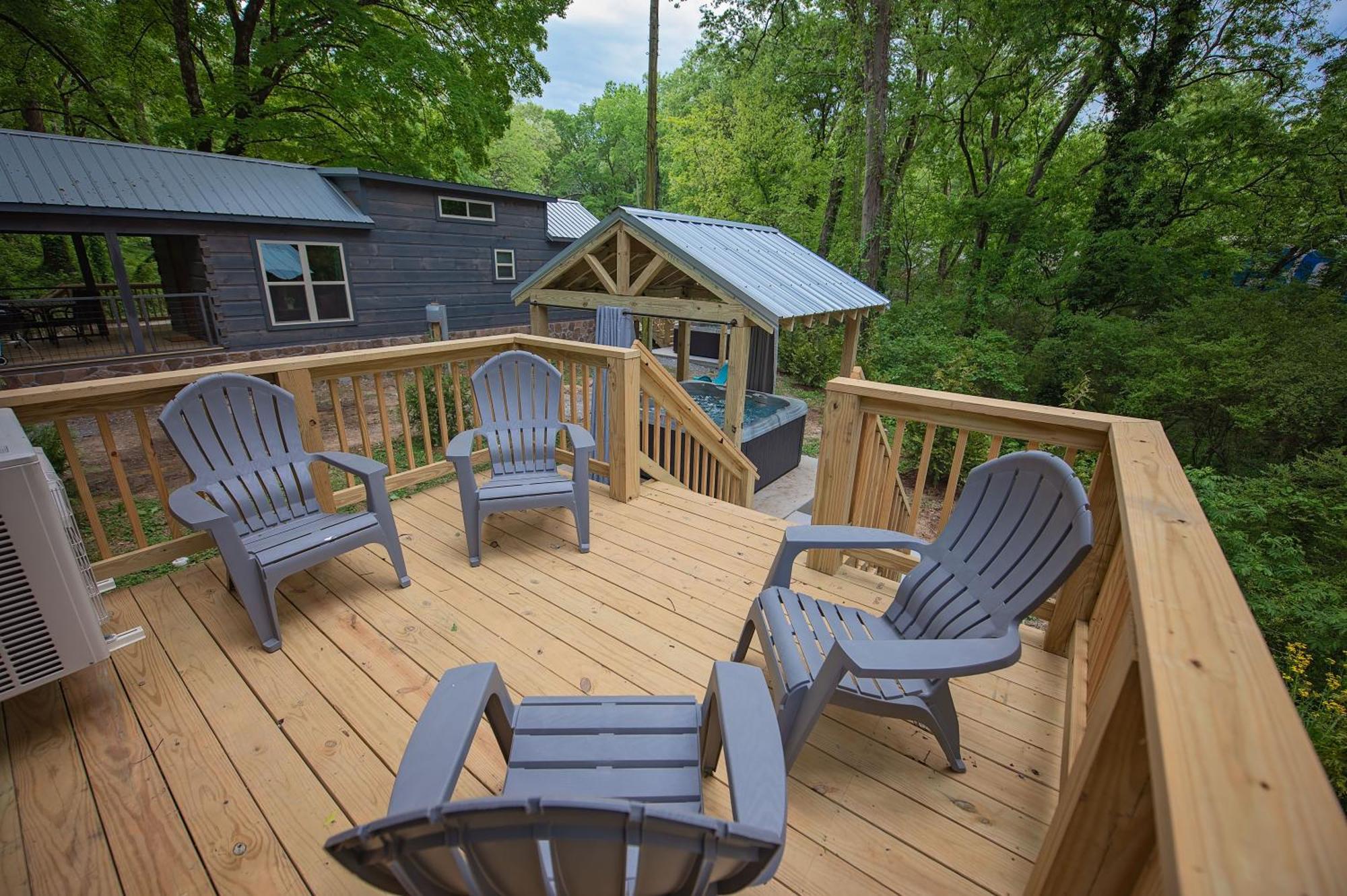 Jake Cabin Luxury Hot Tub Cabin Near Downtown チャタヌーガ エクステリア 写真